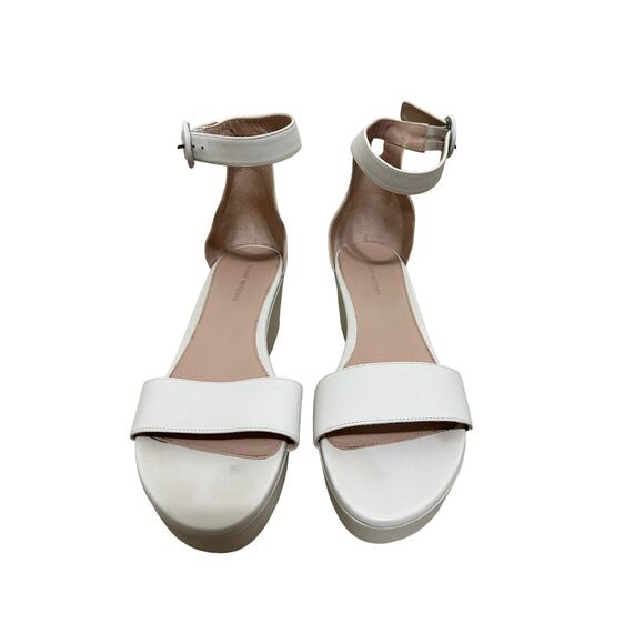 Stuart Weitzman white capri platform sandals size 10 - Picture 2 of 9